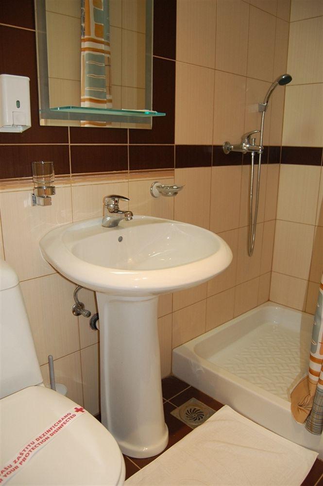 Hotel Tiski Cvet Novi Bečej エクステリア 写真