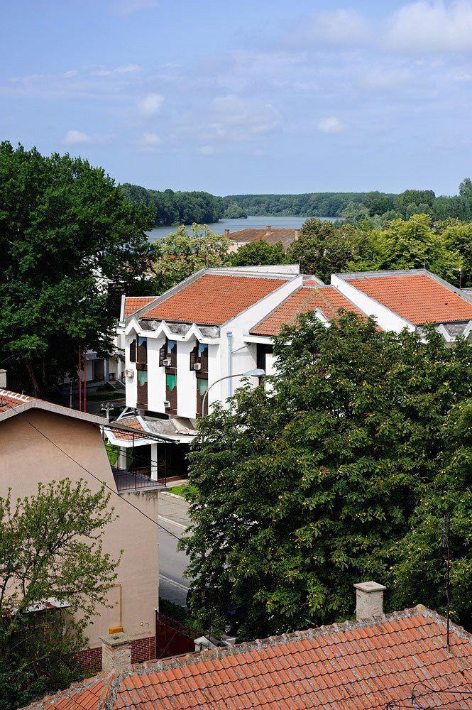 Hotel Tiski Cvet Novi Bečej エクステリア 写真